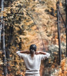 autumn-girl-standing-backwards-and-watching-nature-2024-11-29-14-10-18-utc_Easy-Resize.com
